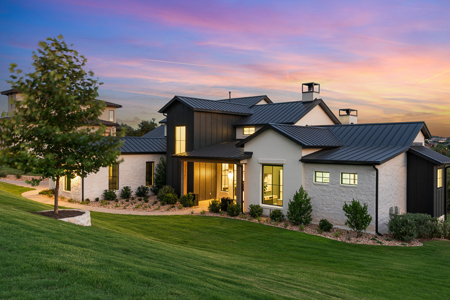 Farmhouse Oasis Grandview Custom Homes Lakeway-06